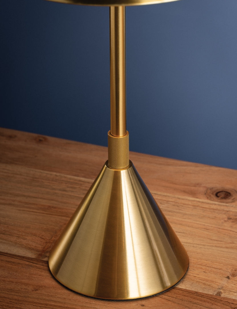 #color::antique-brass