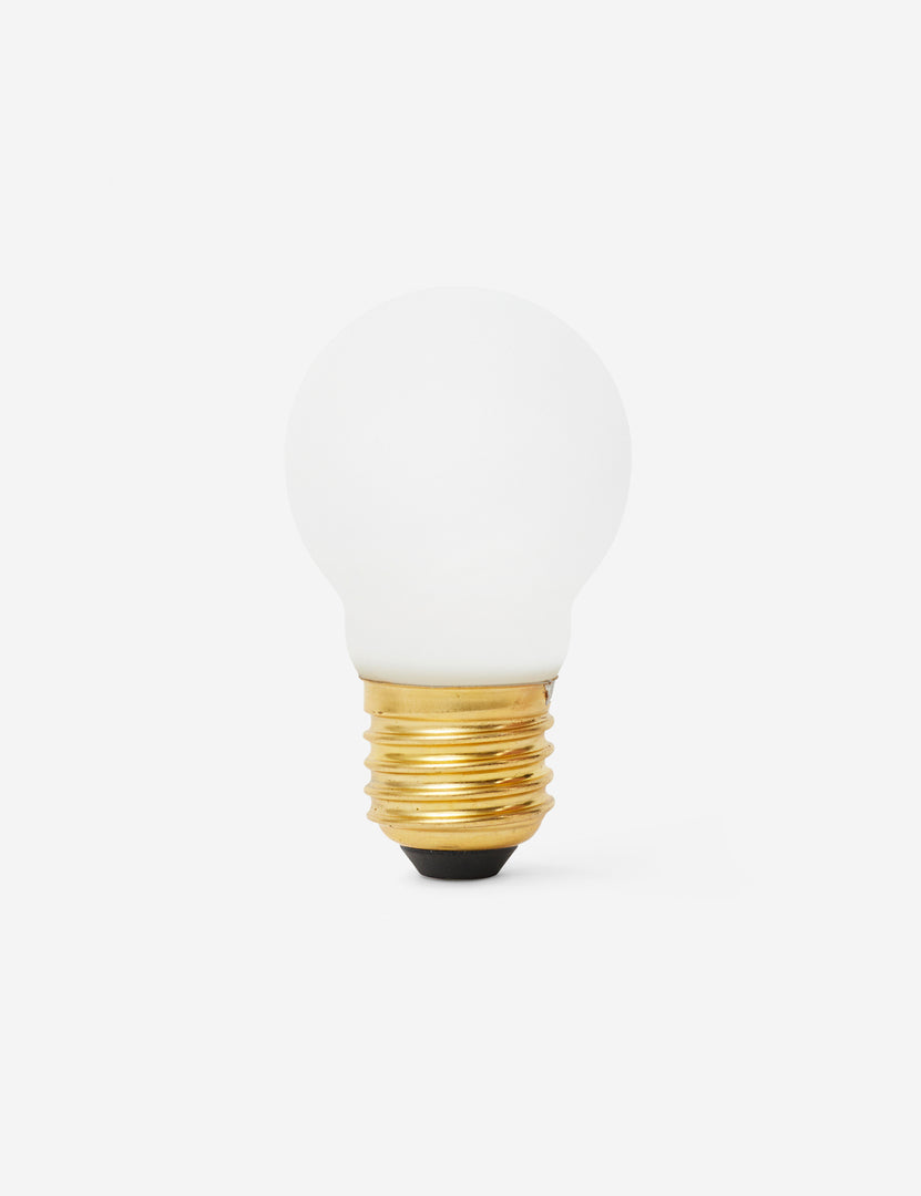 #color::white #size::e26