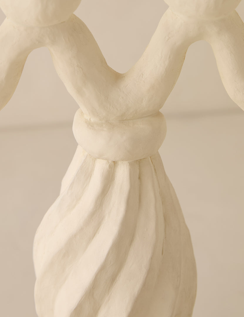 #color::ivory