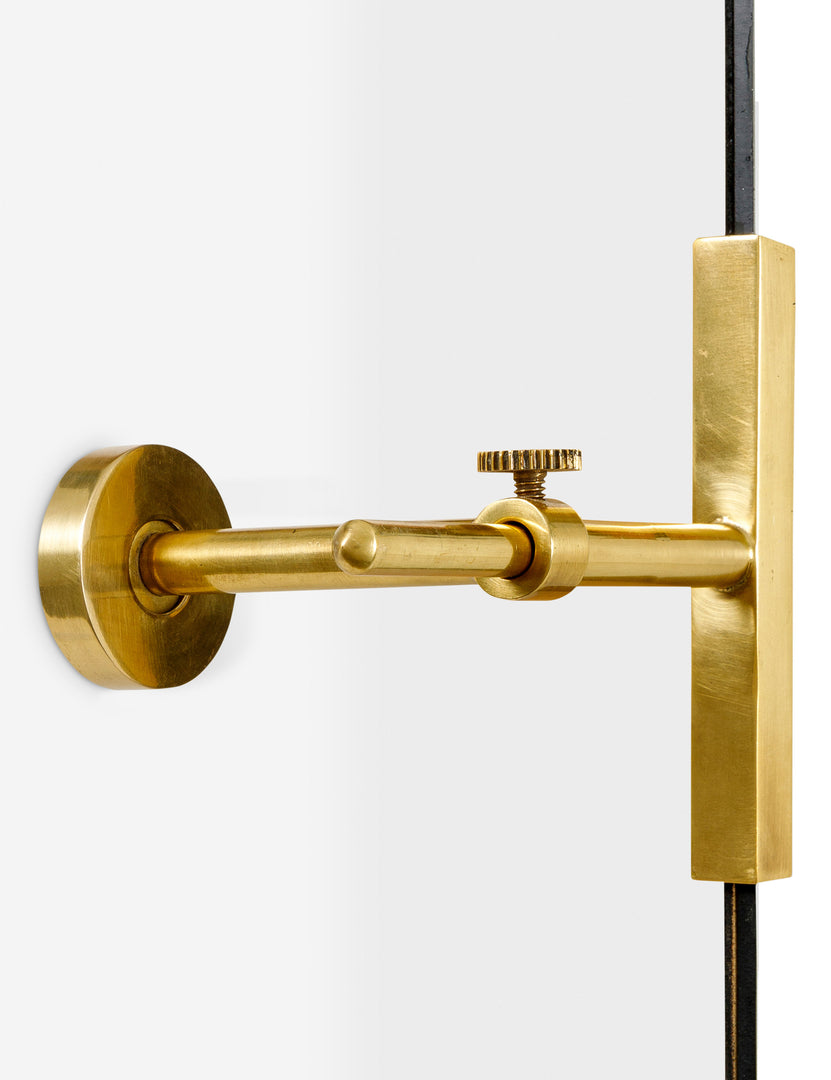 #color::antiqued-gold #size::small #size::large