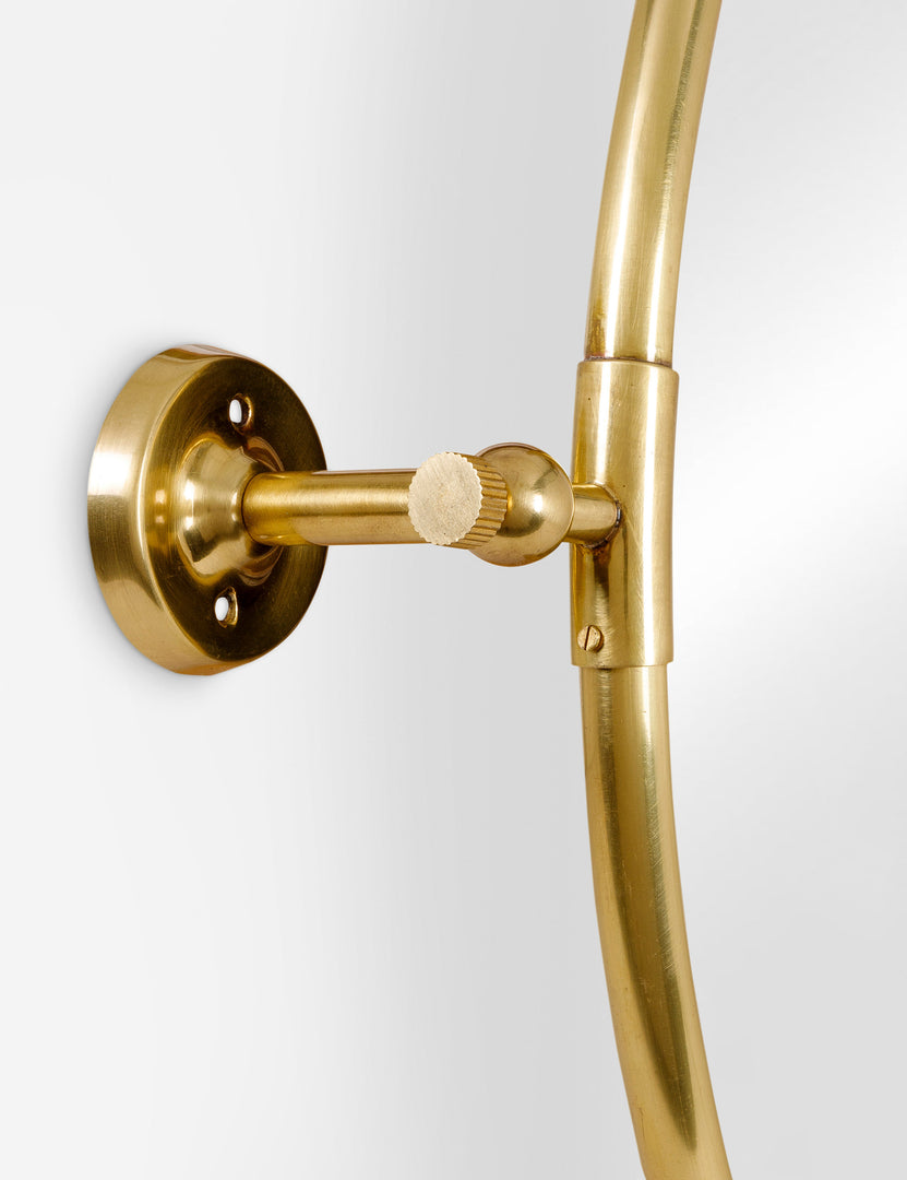 #color::antiqued-gold #size::small #size::large