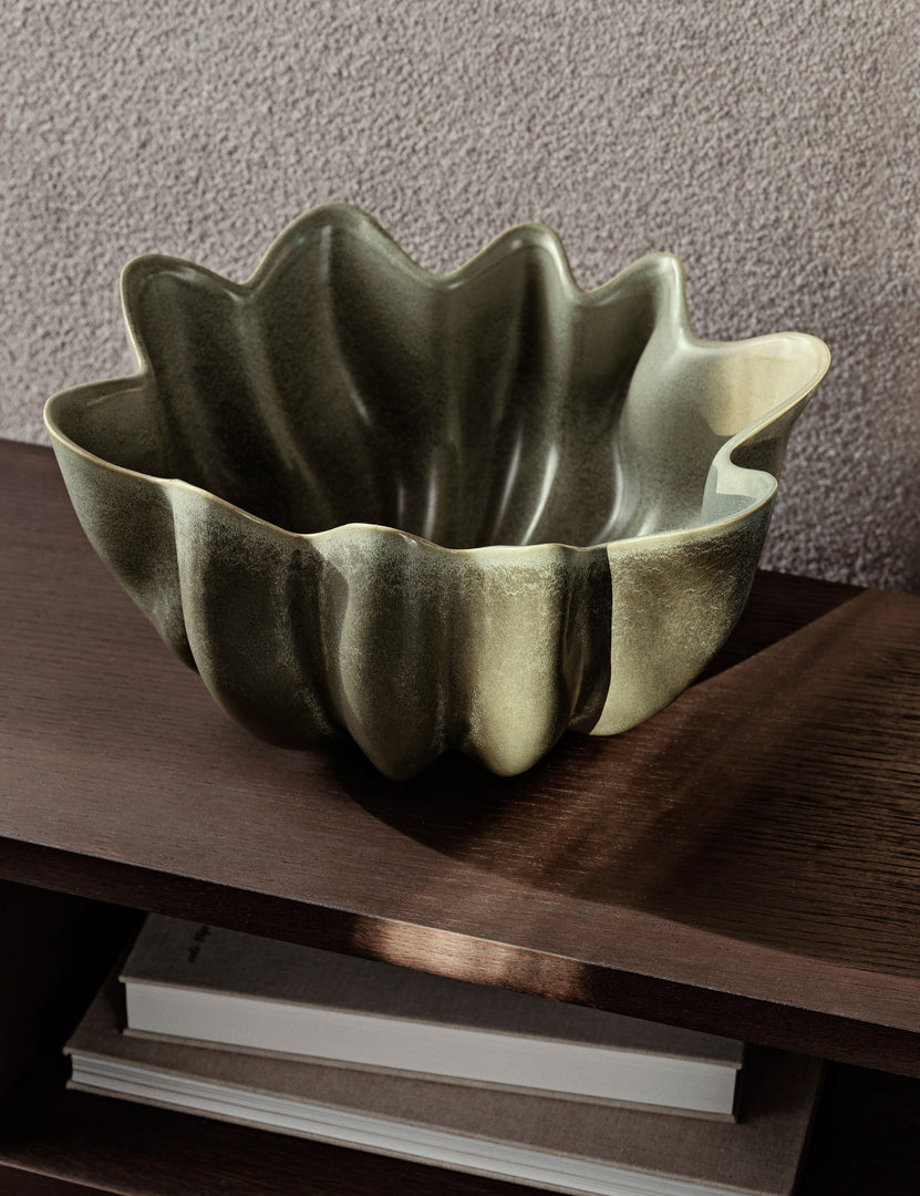 #color::green #size::large