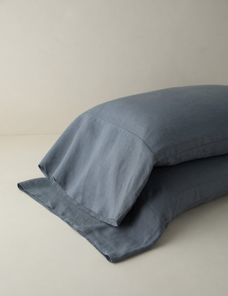 #color::dusty-blue #size::king #size::standard