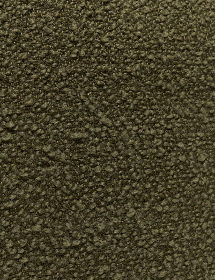 #color::moss #style::square #style::lumbar