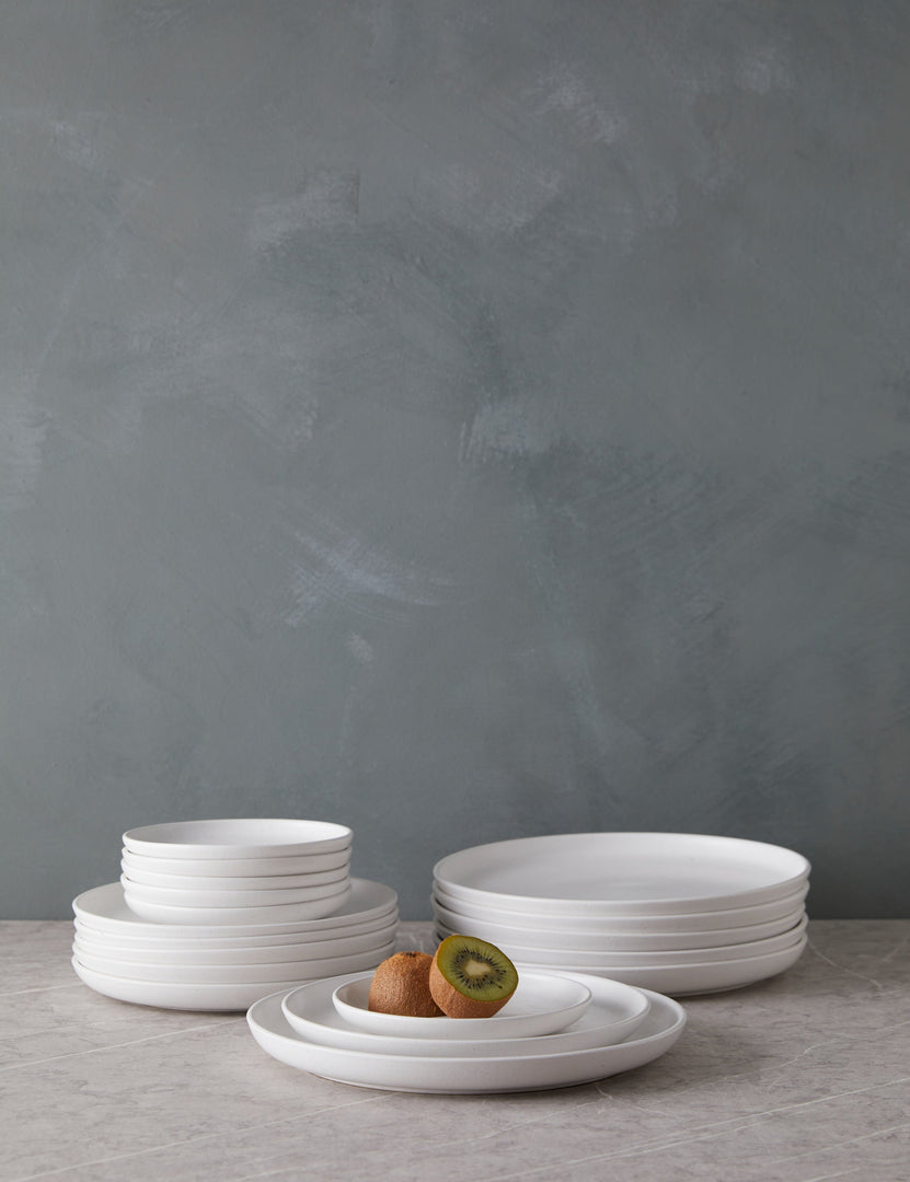 #color::salt #style::18-piece-set-plates