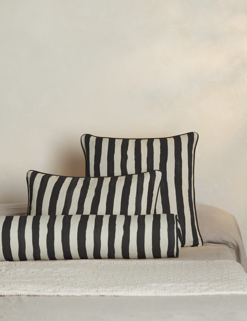 #color::black-and-ivory