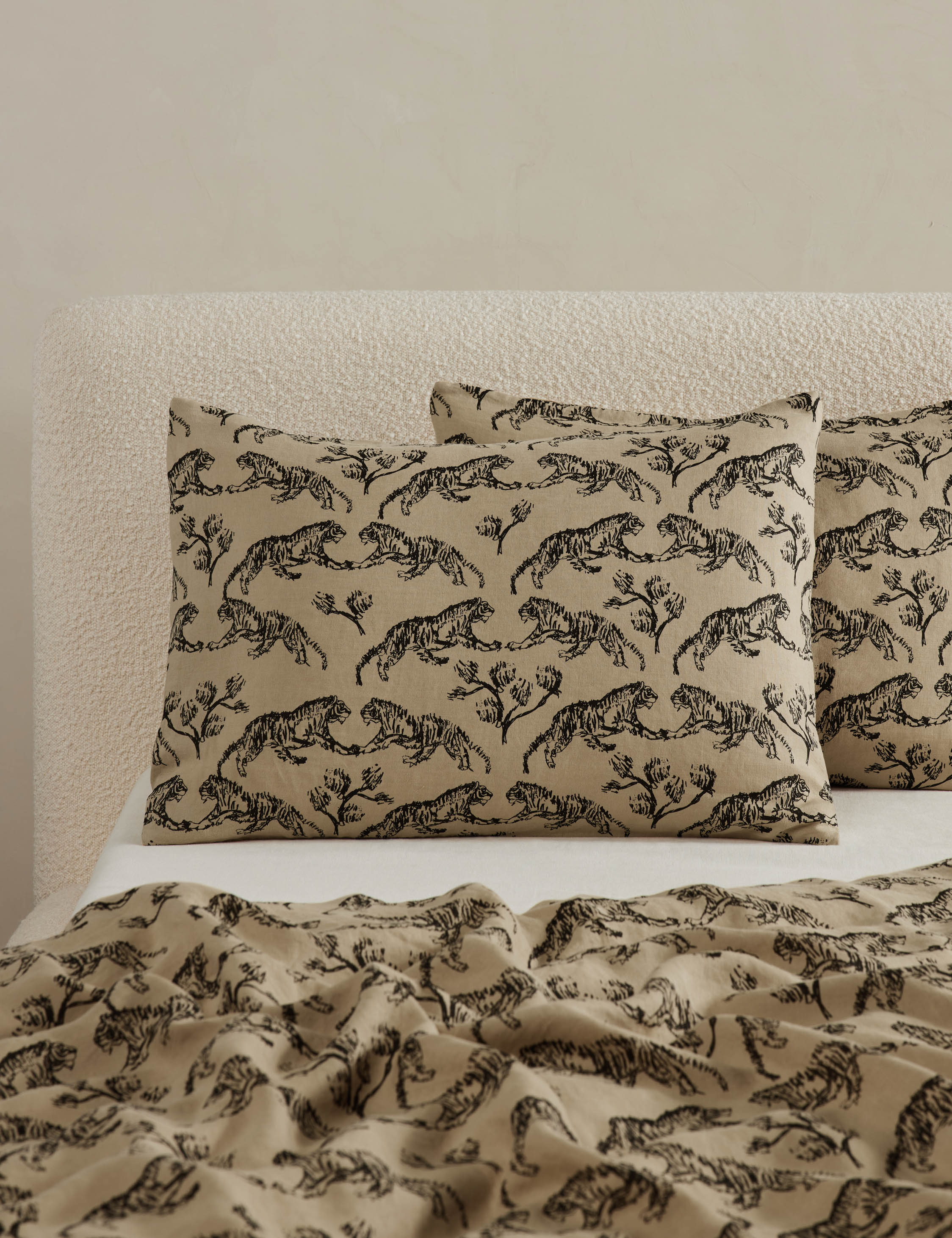 Tiger hemp fabric pillow sham