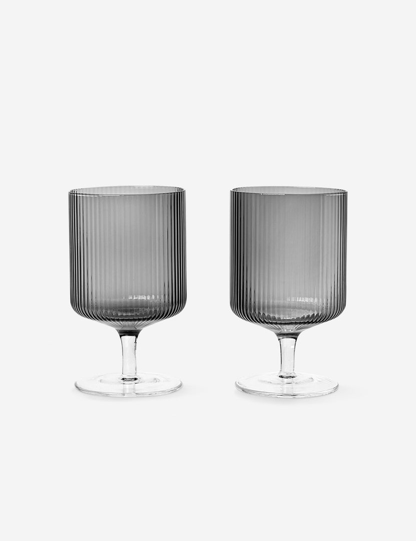 #color::gray #style::wine-glasses--set-of-2