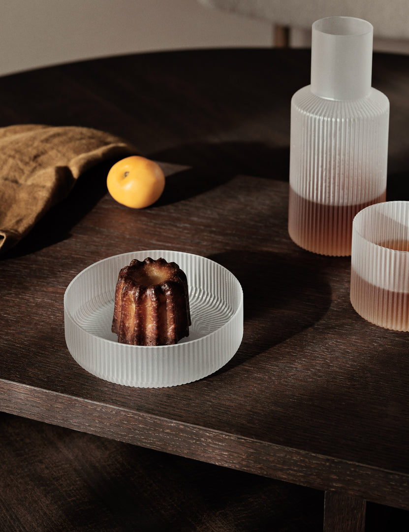 #color::frosted #style::carafe-set
