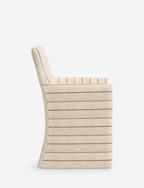 #color::natural-stripe