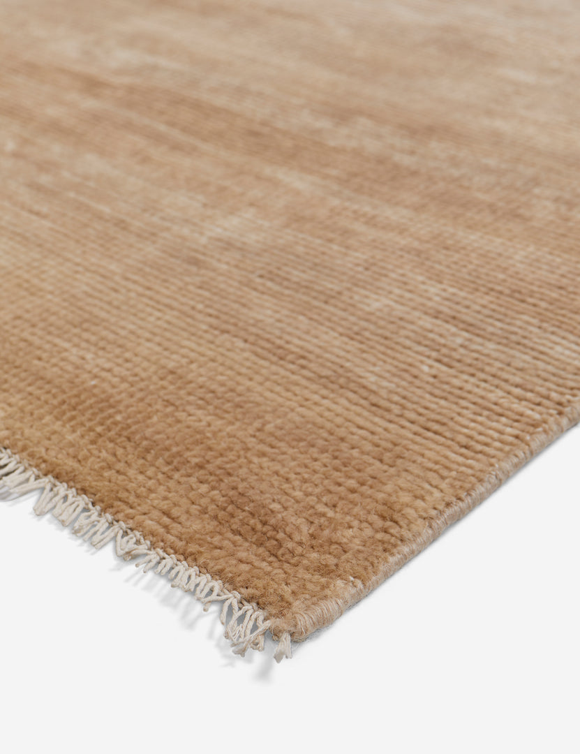 #color::wheat #size::2-6--x-8- #size::3--x-5- #size::5--x-8- #size::6--x-9- #size::8--x-10- #size::9--x-12- #size::10--x-14- #size::12--x-15- #size::2--x-3-  #size::4--x-6- | Fringed corner of the heritage wheat rug