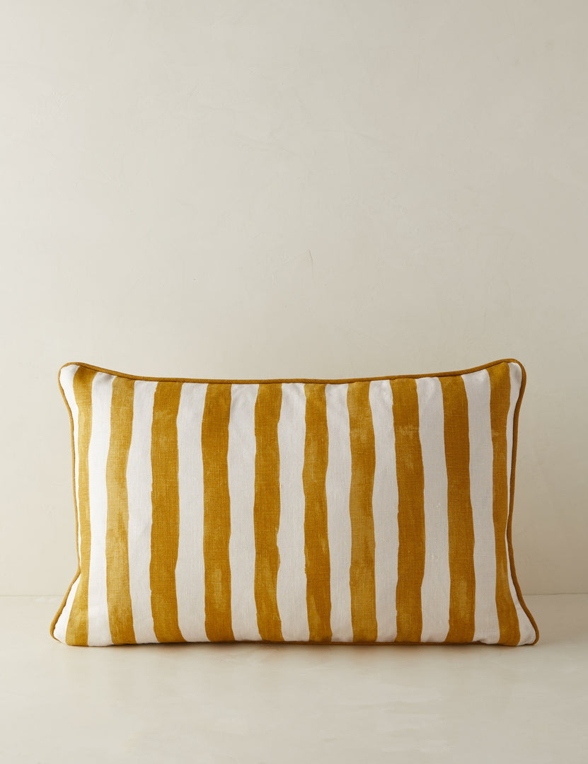 #color::goldenrod-and-ivory #style::lumbar #fill type::with-feather-down-insert  #fill type::pillow-cover-only