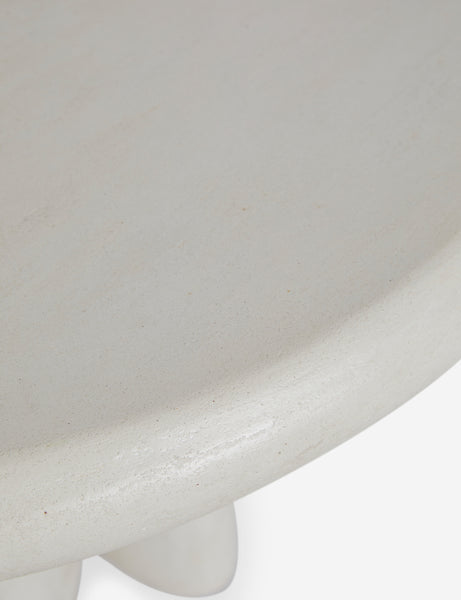 #color::ivory