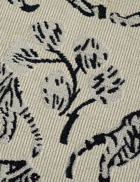 #color::ivory