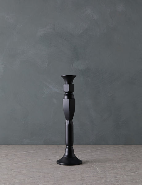 #color::black #style::no-1