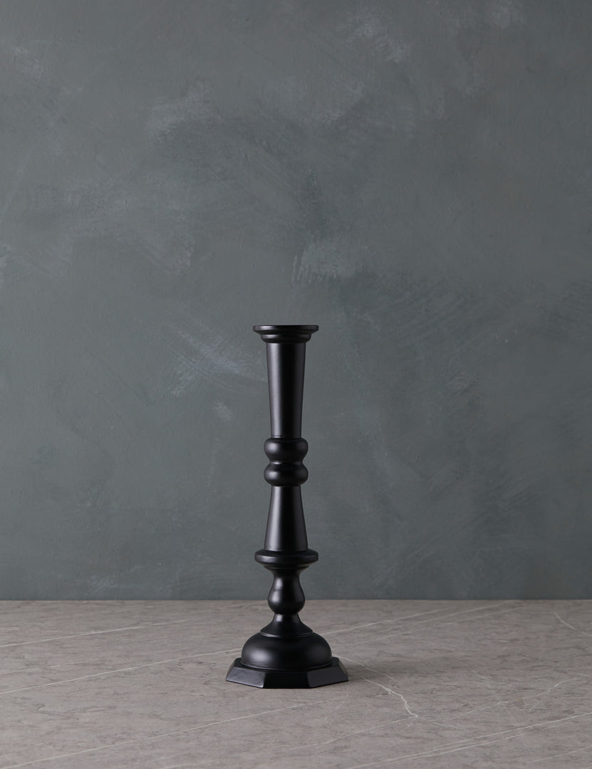 #color::black #style::no-2