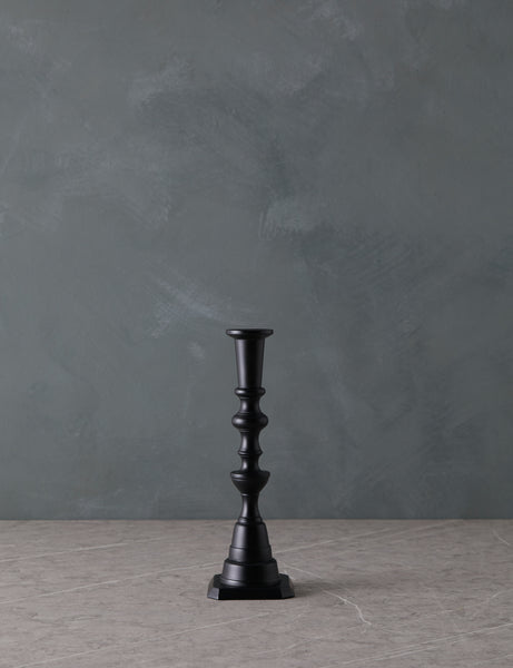 #color::black #style::no-4