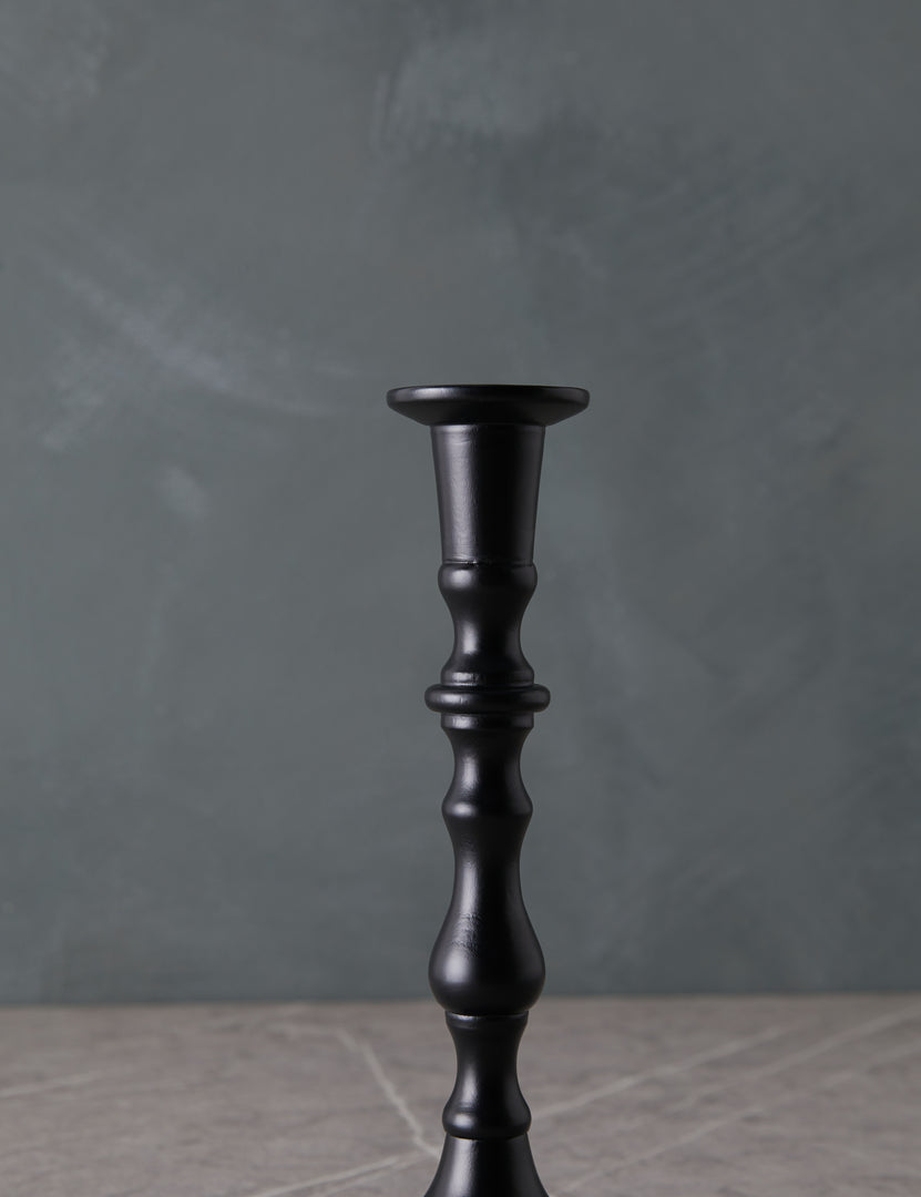 #color::black #style::no-5