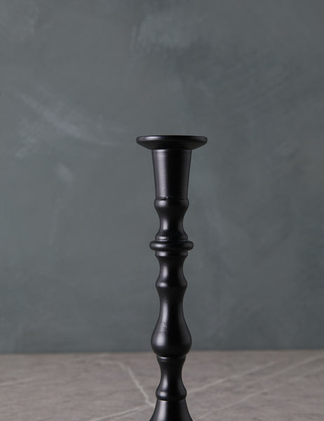 #color::black #style::no-5