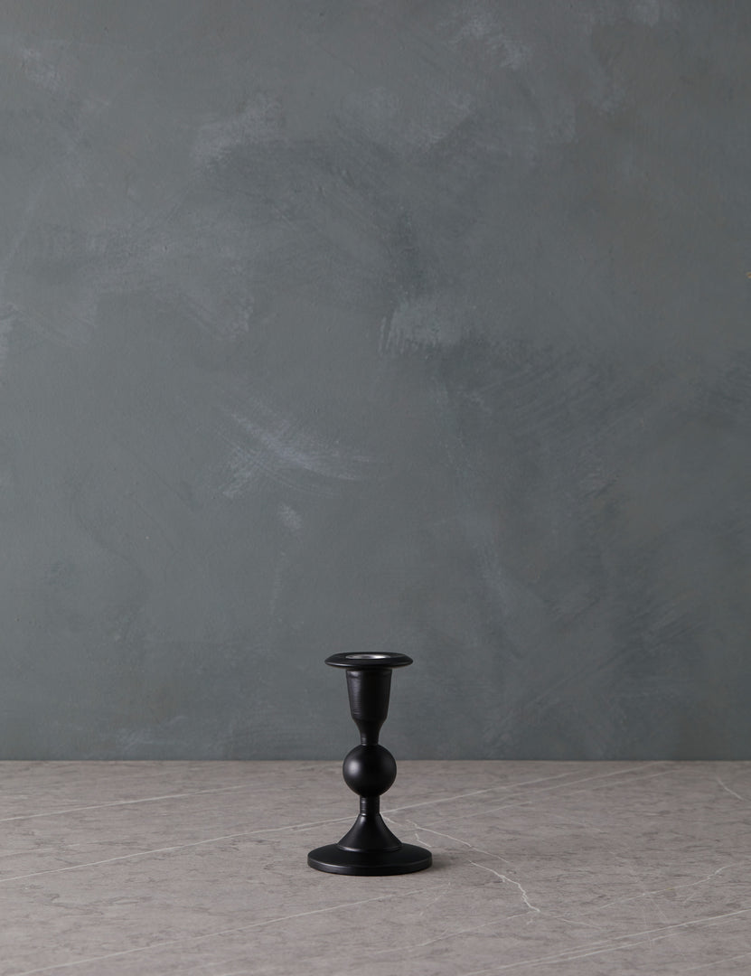 #color::black #style::no-6