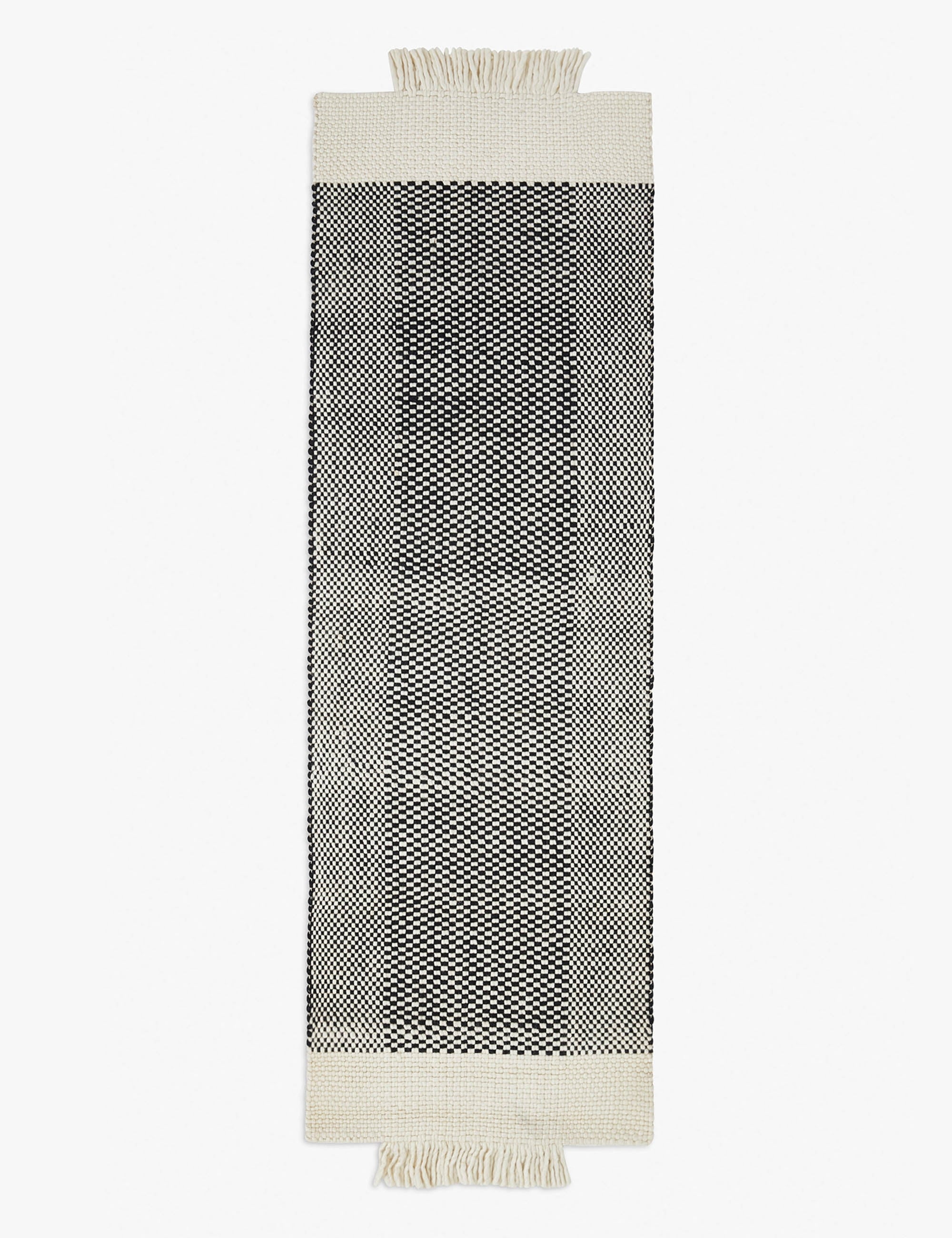 Joelle black rug in its runner size