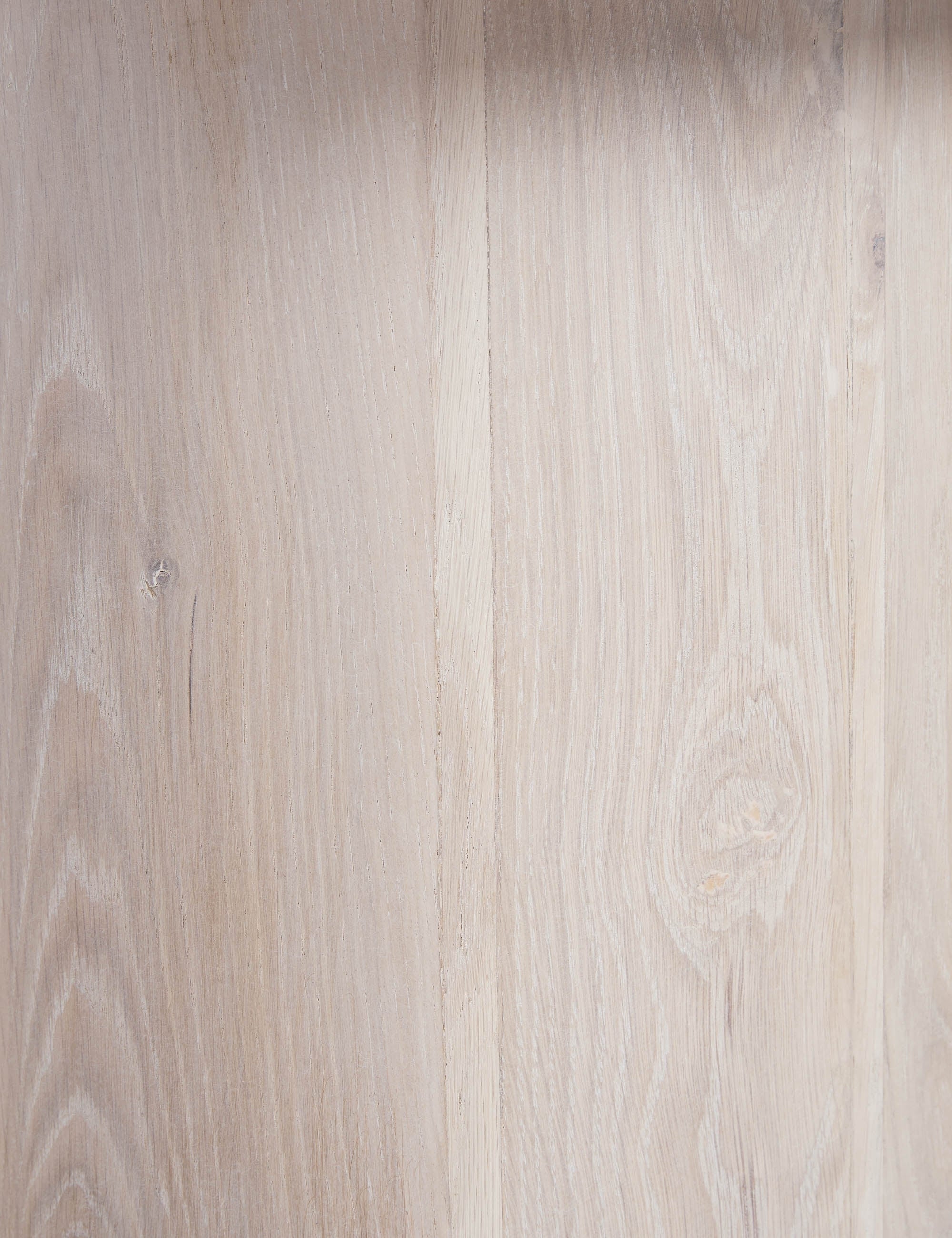 The washed-oak wood