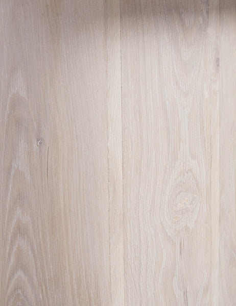 #color::washed-oak | The washed-oak wood