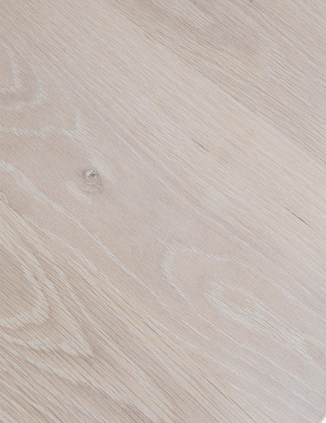 #color::washed-oak | The washed-oak wood